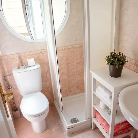 Casita Louise - 3 Bedroom, 3 Minutes From The Sea *
