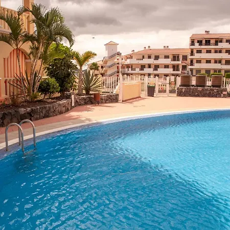 Gasthuis Casita Louise - 3 Bedroom, 3 Minutes From The Sea